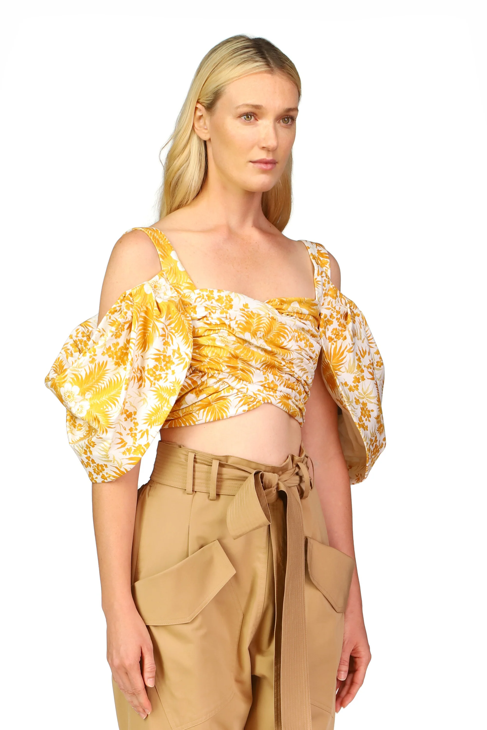 Lucinda Bustier - Image 5