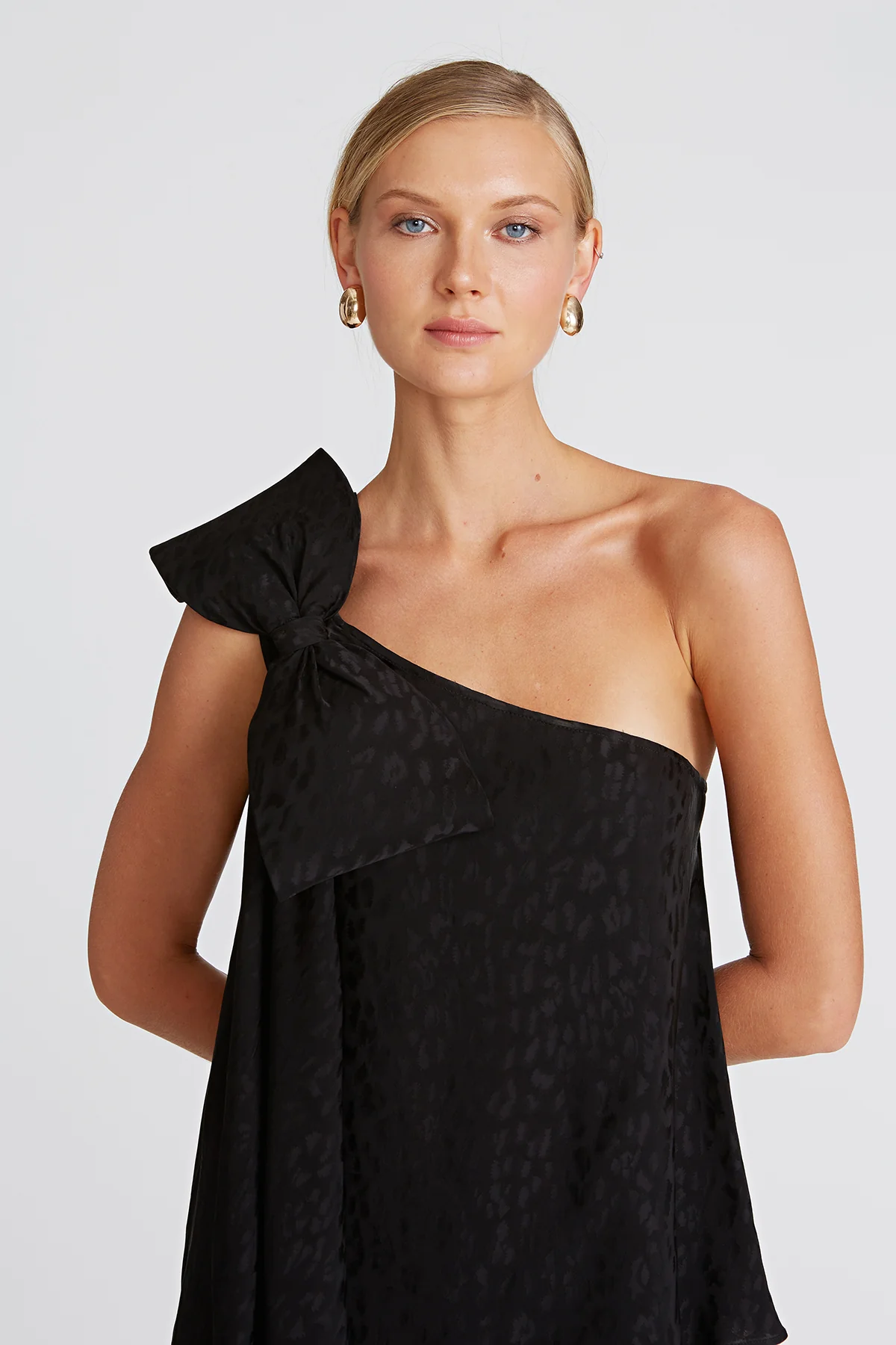 Aubrey Bow Shoulder Top - Image 5