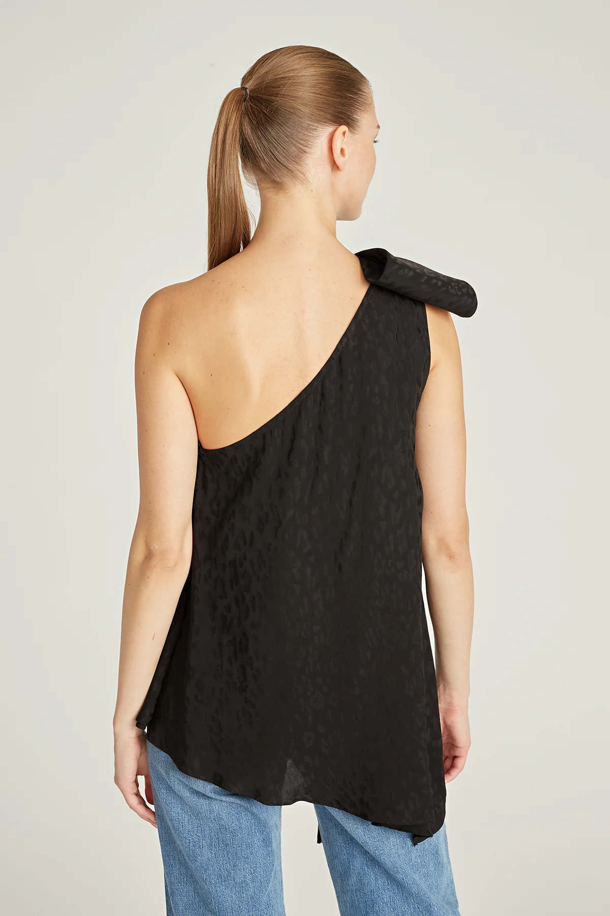 Aubrey Bow Shoulder Top - Image 7