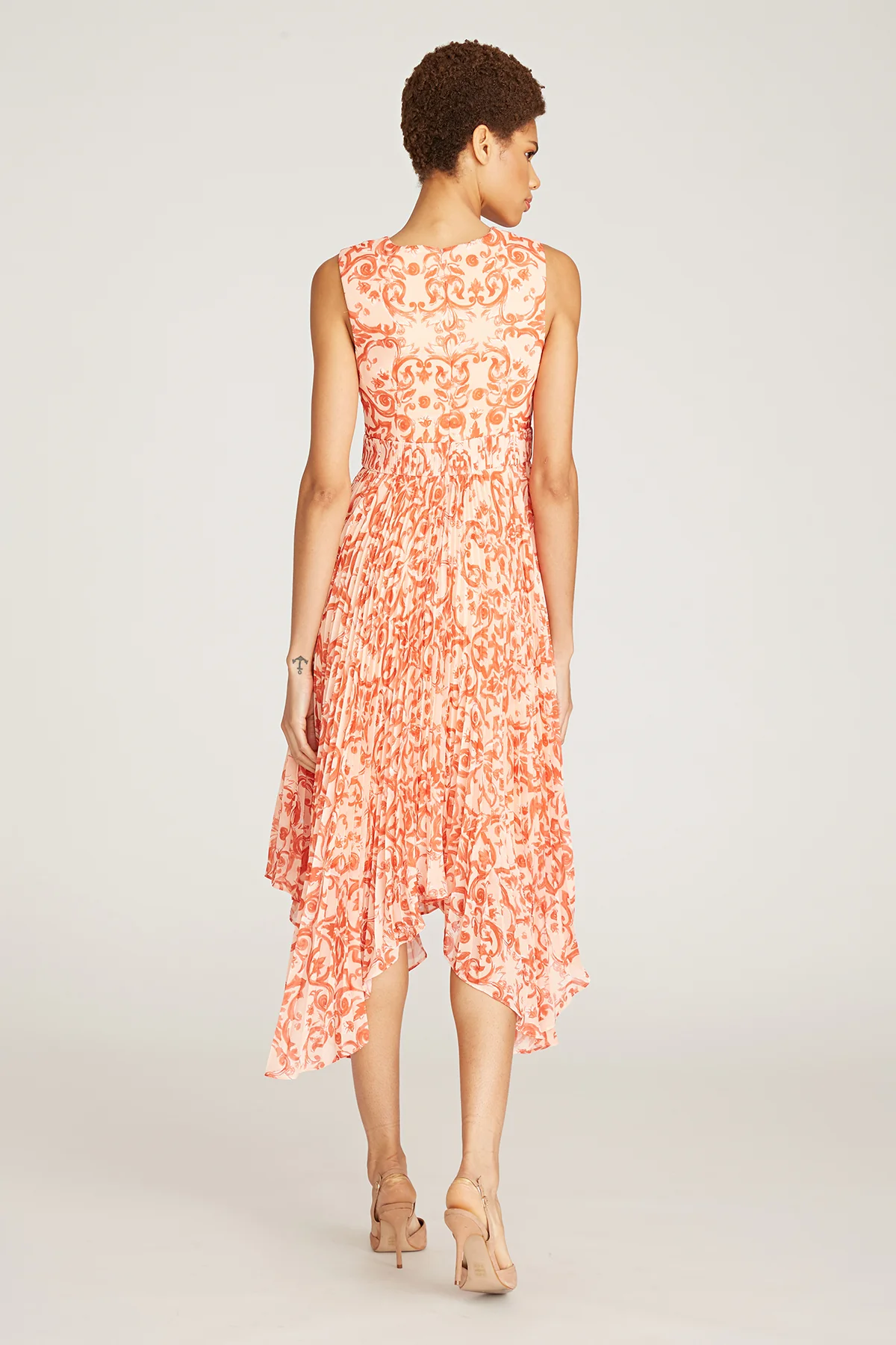 Zene Pleated Dress - Image 5