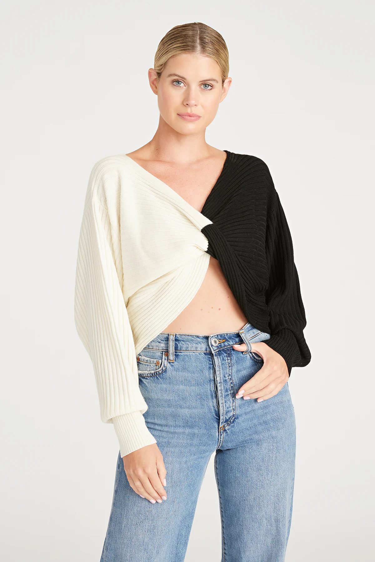 Cruz Twist Sweater - Image 5