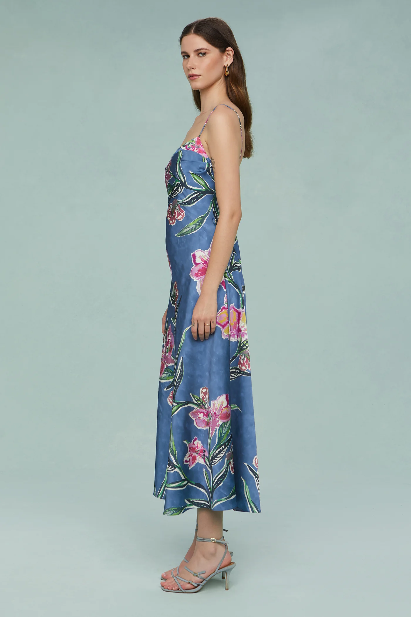 Delilah Midi Dress With Chain - Image 5