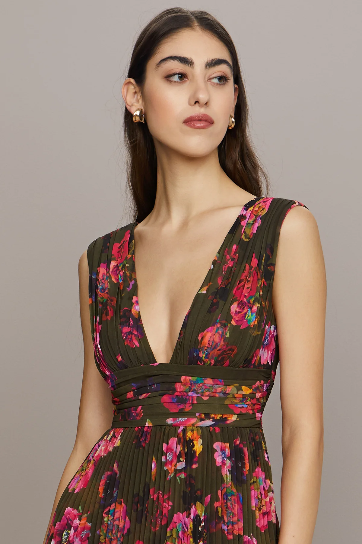 Fluer Deep V Pleated Gown - Image 4