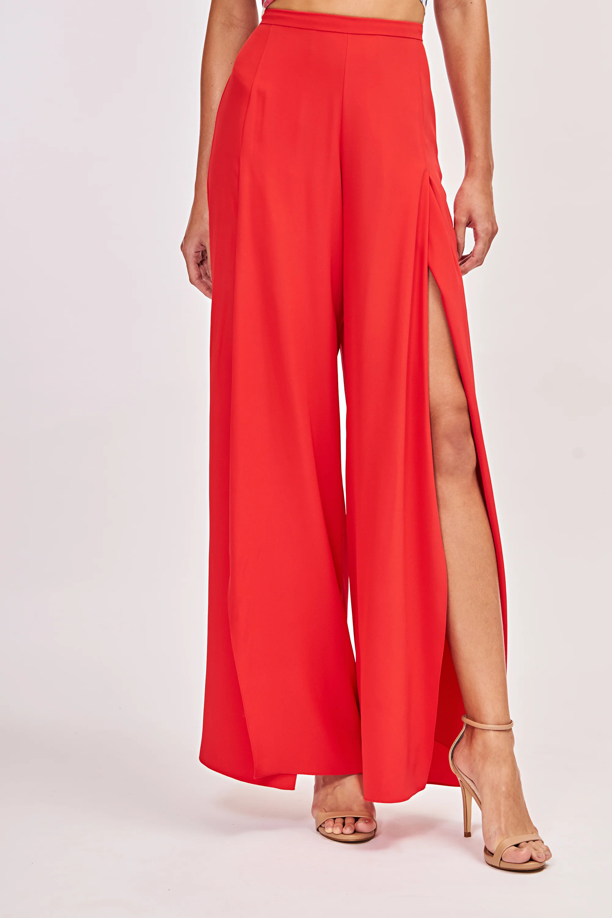 Ines Pant - Image 3