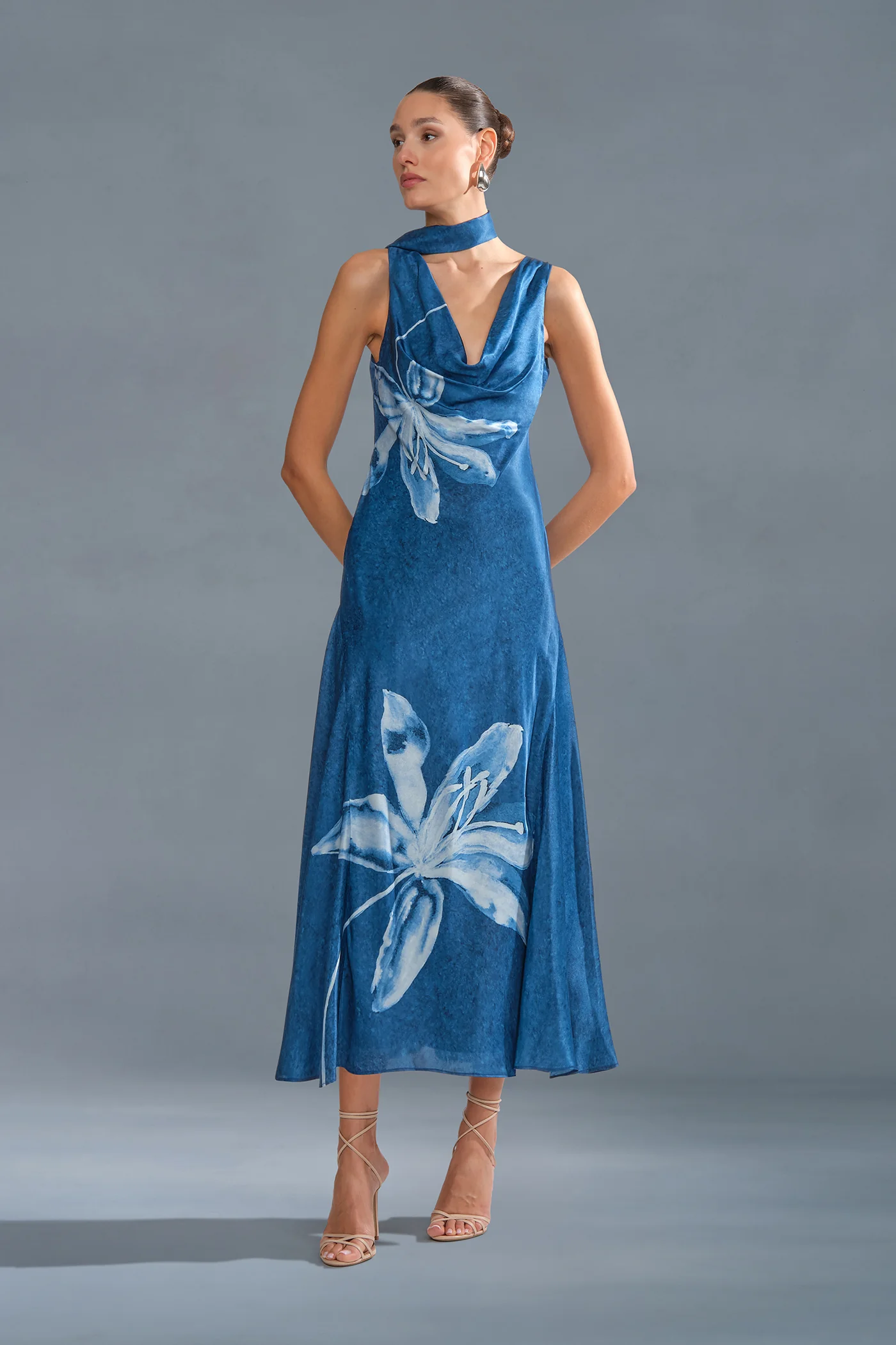 Sorelle Midi Dress - Image 9