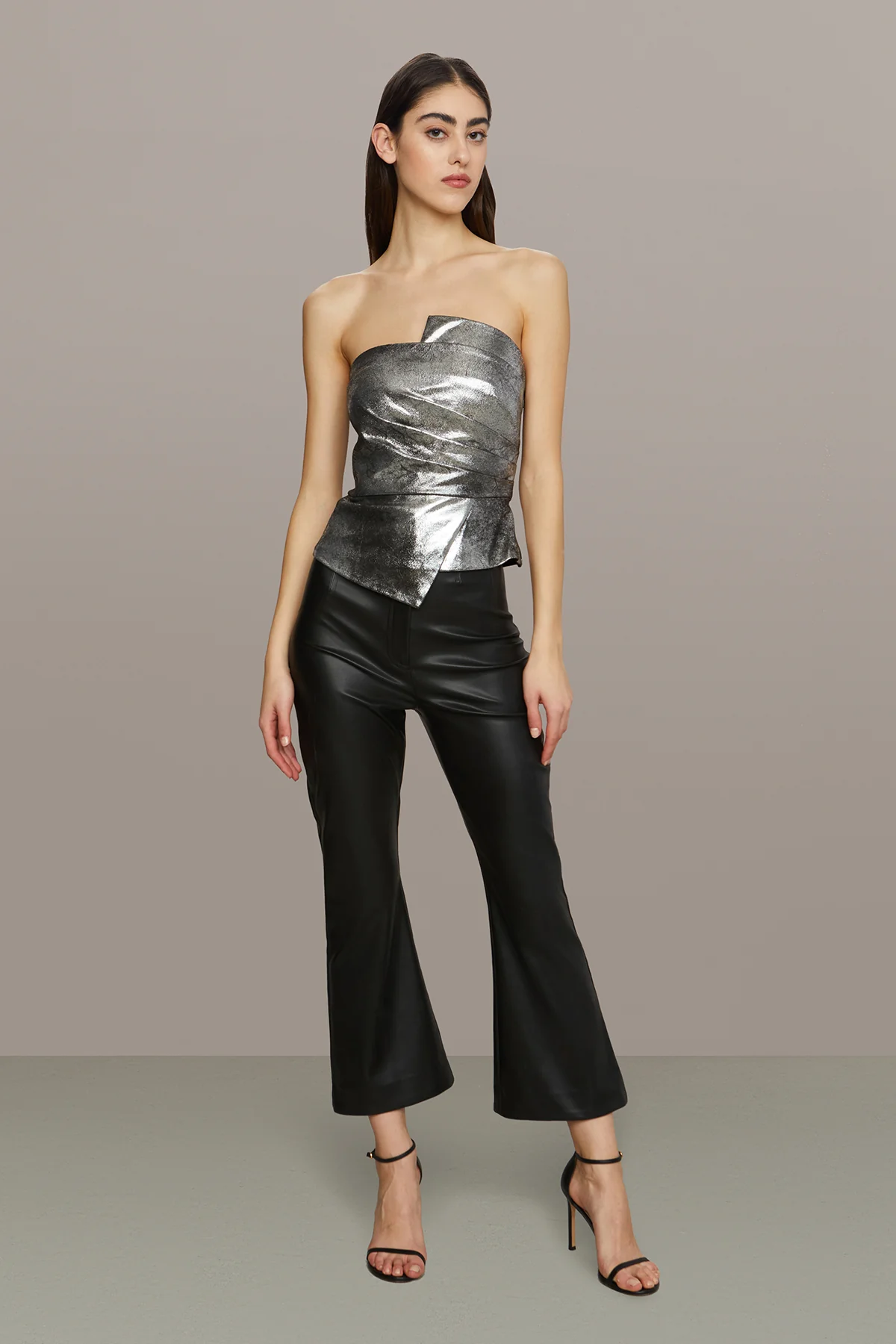 Vallan Leather Crop - Image 5